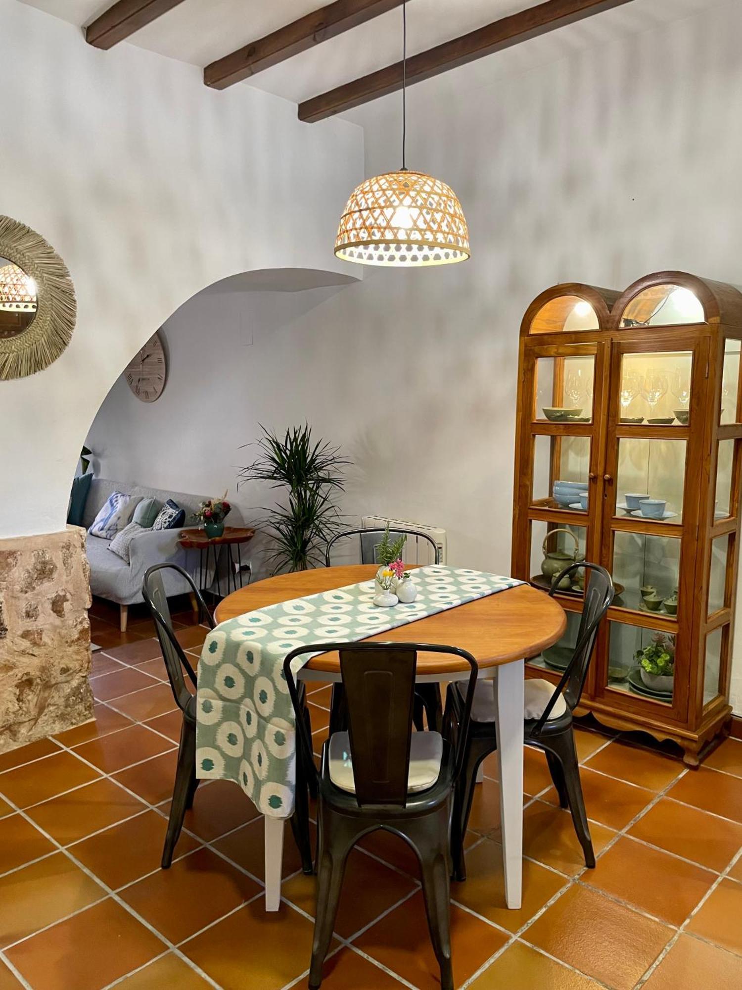 Masia De San Juan Casa Numero 15 En Castillo Con Piscina, Aire Acondicionado Y Terraza Privada เซกอร์เบ ภายนอก รูปภาพ