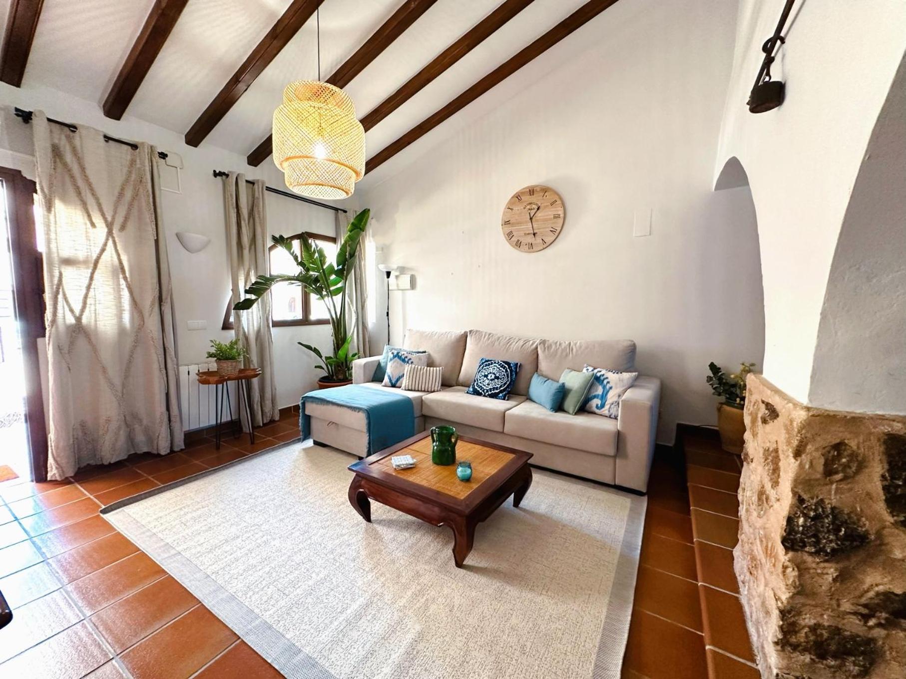 Masia De San Juan Casa Numero 15 En Castillo Con Piscina, Aire Acondicionado Y Terraza Privada เซกอร์เบ ภายนอก รูปภาพ